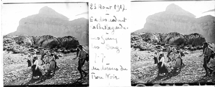 Photo d'un groupe descendant de Bellegarde - 1917