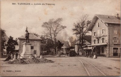 Arrivée du Tramway à Taninges