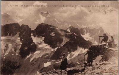 Les Aiguilles Rouges et la Chaine du Mont Blanc vue depuis le Buet