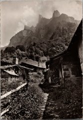 Photos dans le village du Frenalay