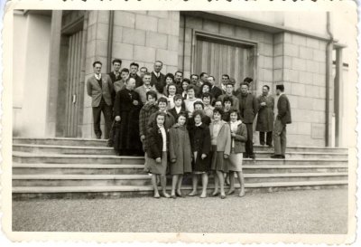 Photo de groupe de la Chorale Paroissiale d'une sortie à Colmar - 1962