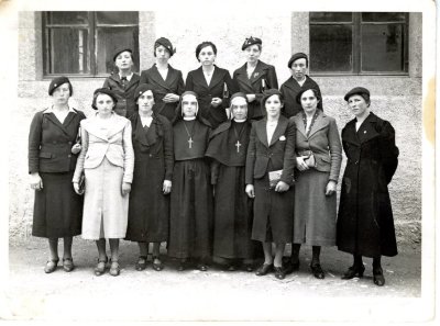 Photo de groupe de jeunes filles de la chorale -1939
